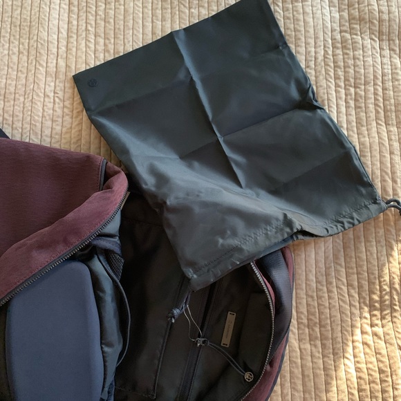 Lululemon Out Of Range Backpack *20L - Picture 12 of 13